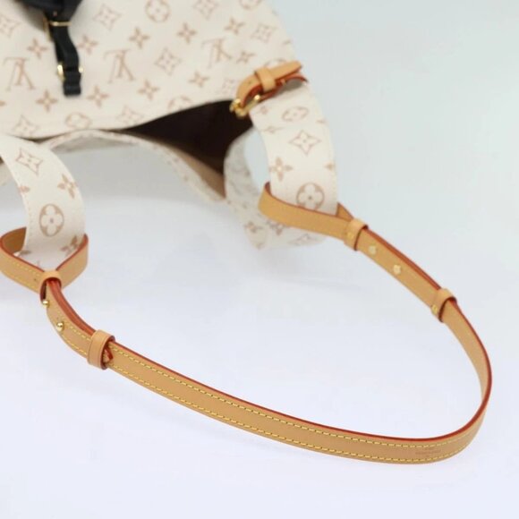 LOUIS VUITTON Monogram Dune Atlantis GM Tote Bag White M24409 LV Auth 75395S - Picture 8 of 16